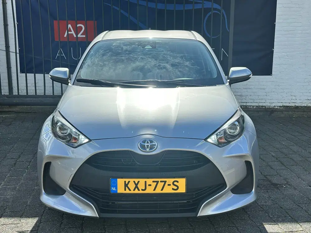 Toyota Yaris 1.5 Hybrid 115 Business uit 2025, foto 2