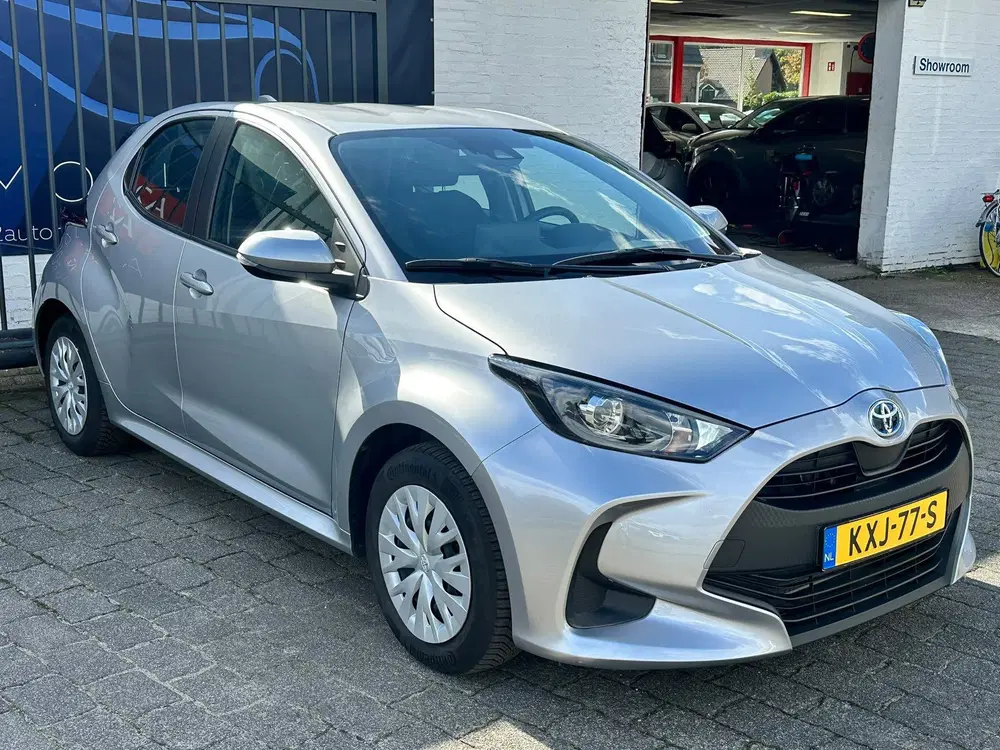 Toyota Yaris 1.5 Hybrid 115 Business uit 2025, foto 3