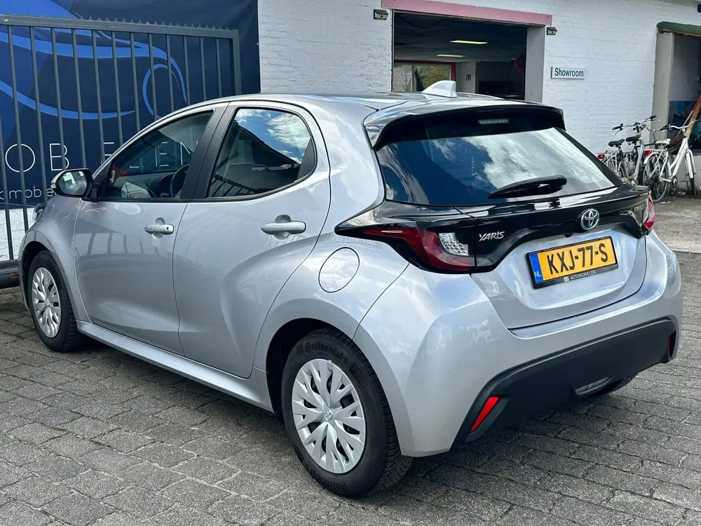 Toyota Yaris 1.5 Hybrid 115 Business uit 2025, foto 6