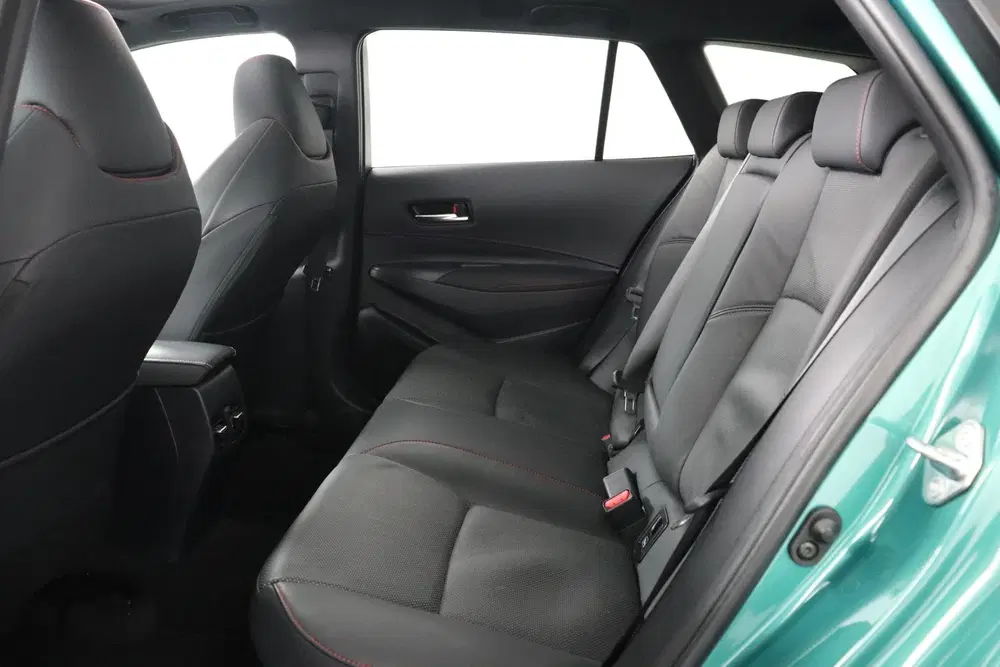Toyota Corolla Hybrid 200 GR Sport Plus uit 2025, foto 12