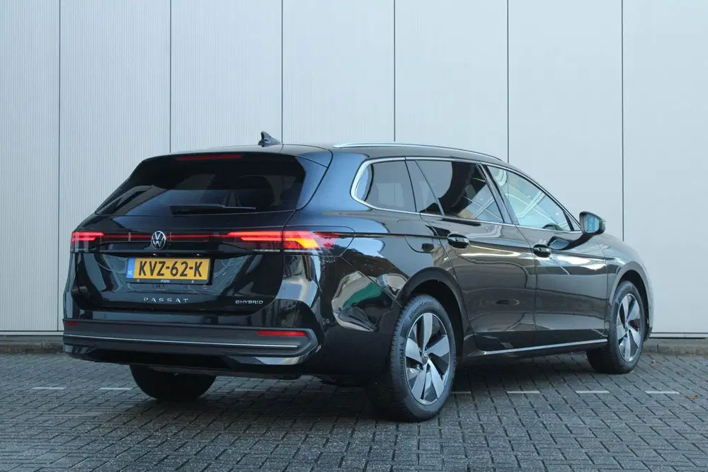 Volkswagen Passat 1.5 eHybrid 204pk Business uit 2026, foto 2