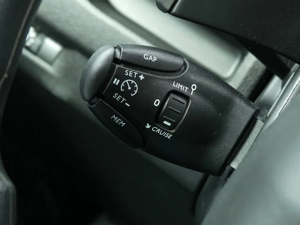 Peugeot Expert 2.0 BlueHDI 180 EAT-8 S&S DC 6 PERSOONS uit 2023, foto 15