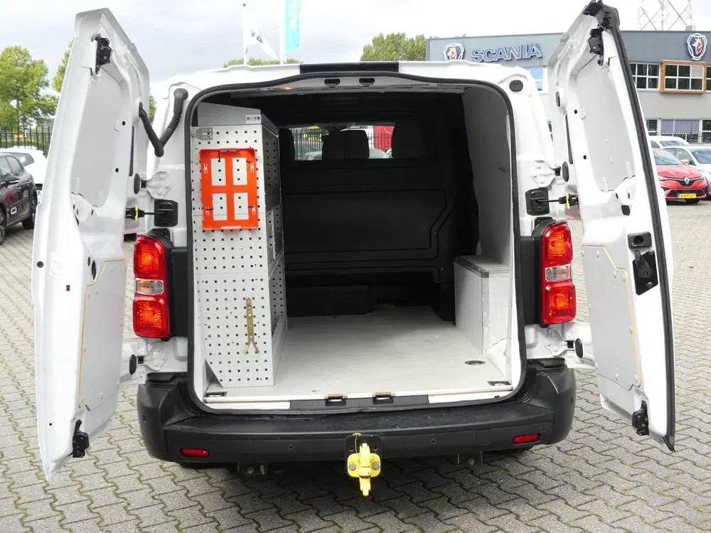 Peugeot Expert 2.0 BlueHDI 180 EAT-8 S&S DC 6 PERSOONS uit 2023, foto 5