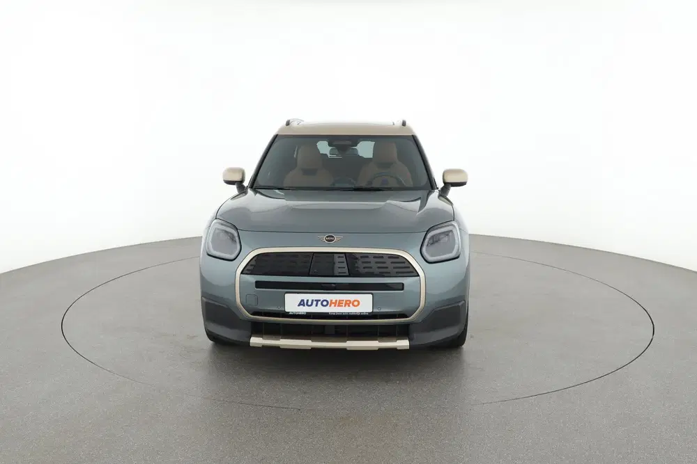 Mini Countryman E Favoured M 66.5 kWh uit 2024, foto 9