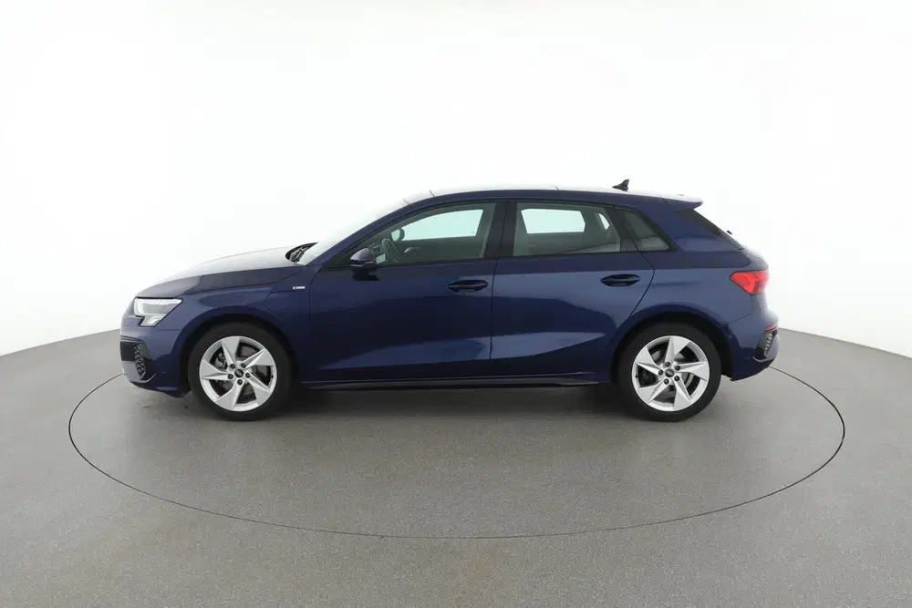 Audi A3 40 TFSI e Edition RX73611 (bj 2021) uit 2021, foto 3