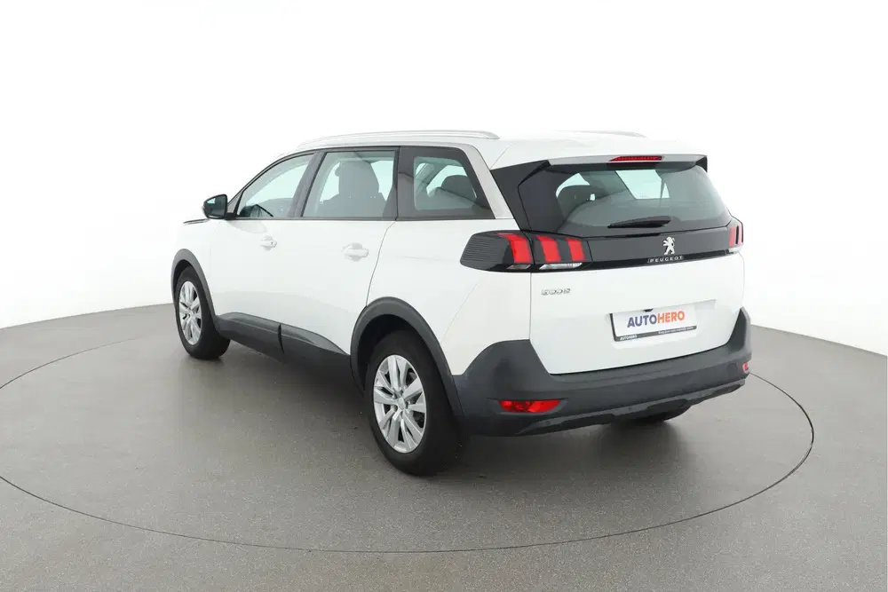 Peugeot 5008 5008 1.2 PureTech Active uit 2019, foto 4