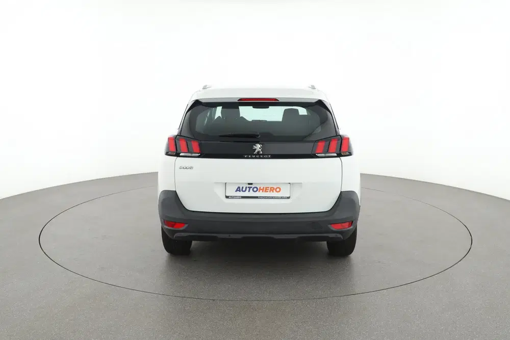 Peugeot 5008 5008 1.2 PureTech Active uit 2019, foto 5