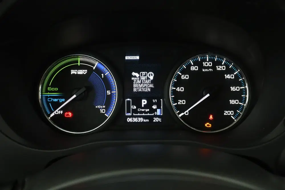 Mitsubishi Outlander 2.4 PHEV Intense+ uit 2021, foto 12