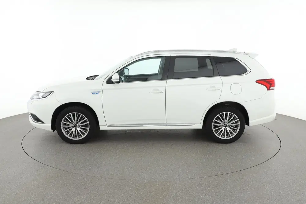 Mitsubishi Outlander 2.4 PHEV Intense+ uit 2021, foto 3