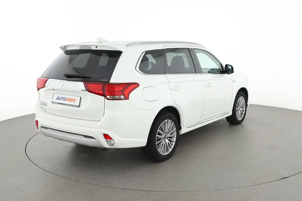 Mitsubishi Outlander 2.4 PHEV Intense+ uit 2021, foto 6