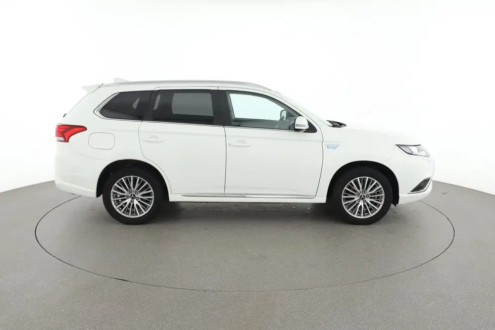 Mitsubishi Outlander 2.4 PHEV Intense+ uit 2021, foto 7