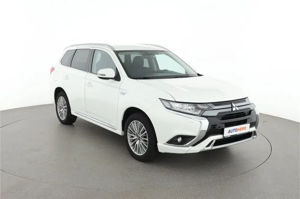Mitsubishi Outlander 2.4 PHEV Intense+ uit 2021, foto 8