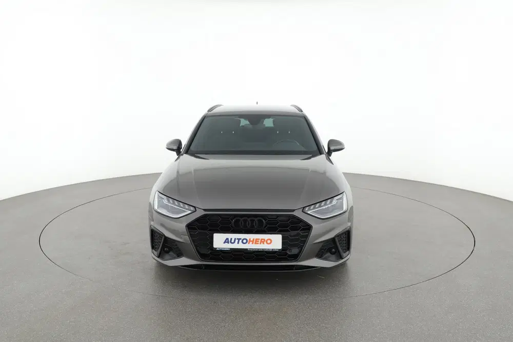 Audi A4 35 TFSI S edition uit 2022, foto 9