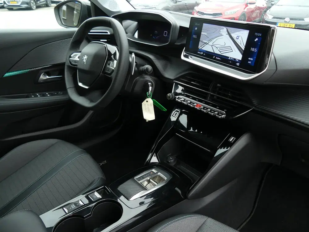 Peugeot 208 1.2 PureTech EAT-8 Allure Pack uit 2023, foto 10