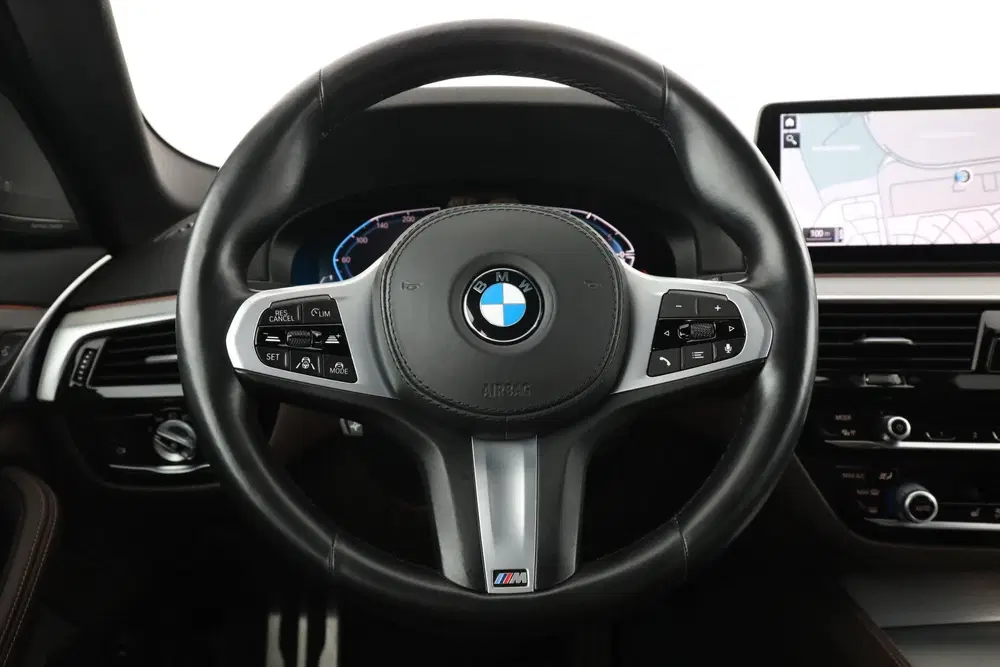 BMW 5-serie 5 Serie Touring 530i High Executive Editio uit 2020, foto 11