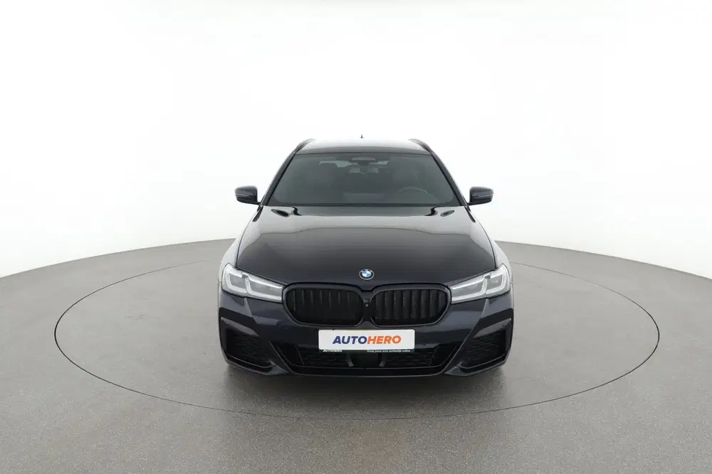 BMW 5-serie 5 Serie Touring 530i High Executive Editio uit 2020, foto 3