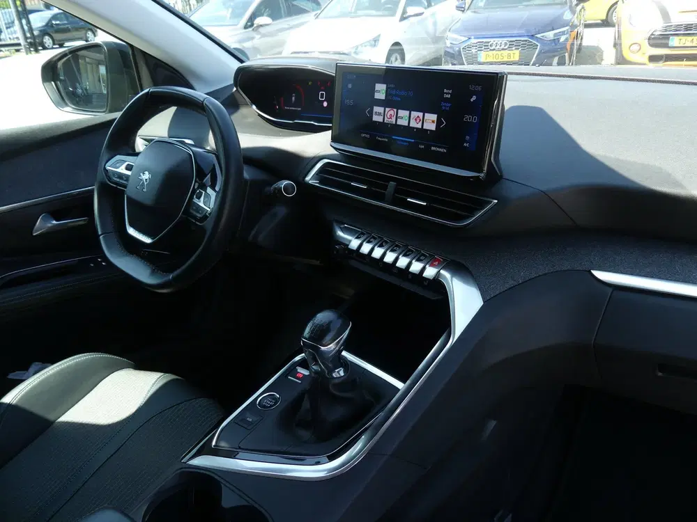 Peugeot 5008 1.2 PureTech Blue Lease Allure 7P uit 2021, foto 10