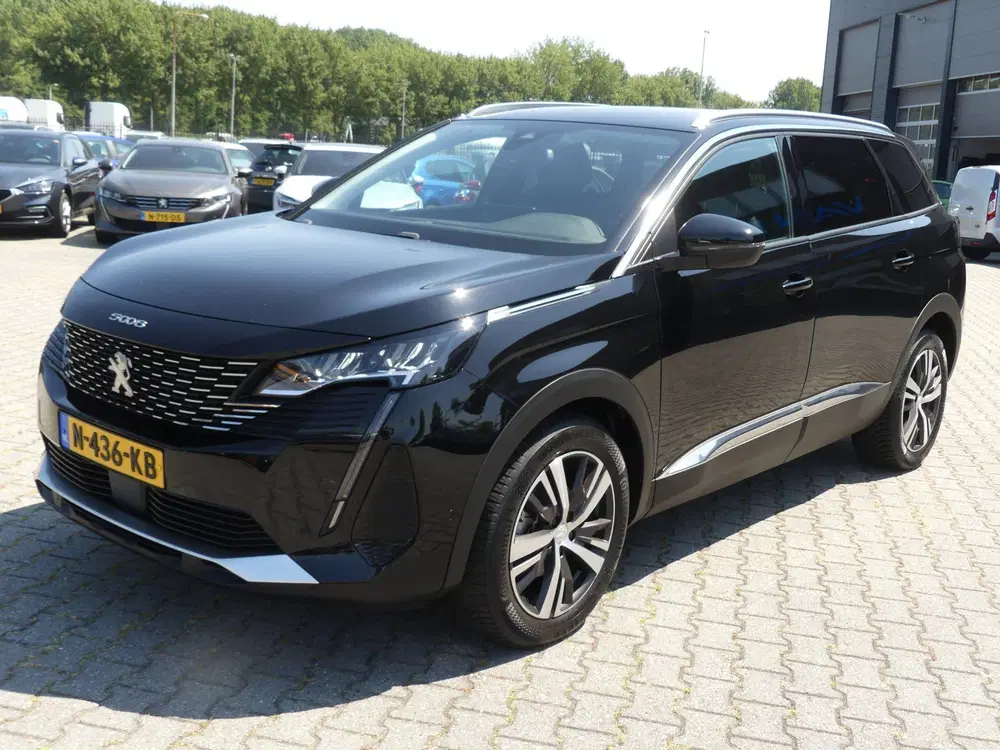 Peugeot 5008 1.2 PureTech Blue Lease Allure 7P uit 2021, foto 2