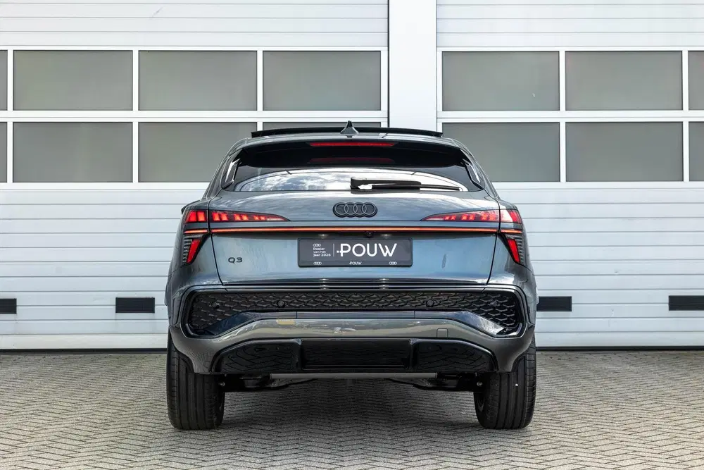 Audi Q3 1.5 e-hybrid 272pk S edition uit 2026, foto 10