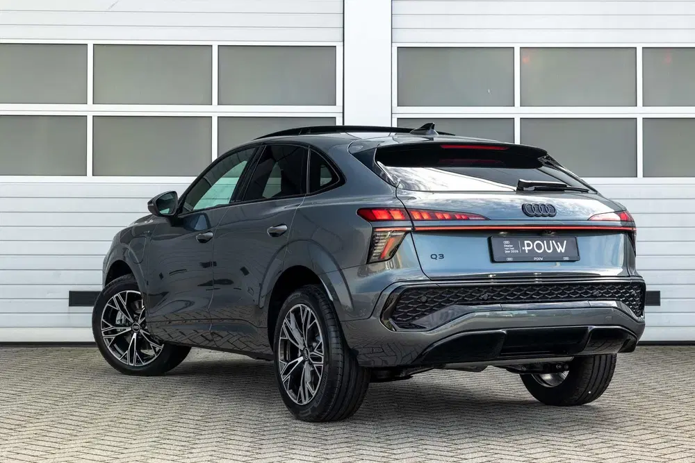 Audi Q3 1.5 e-hybrid 272pk S edition uit 2026, foto 11