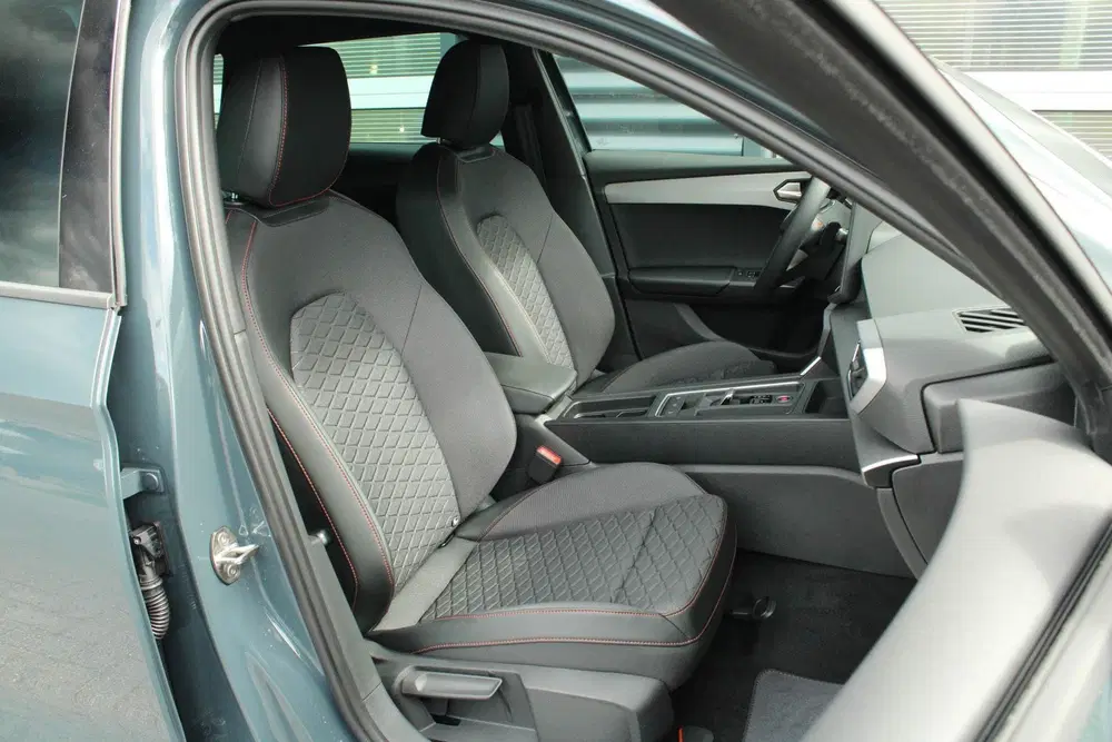 SEAT Leon 1.5 TSI e-Hybrid 204pk FR Business uit 2026, foto 14