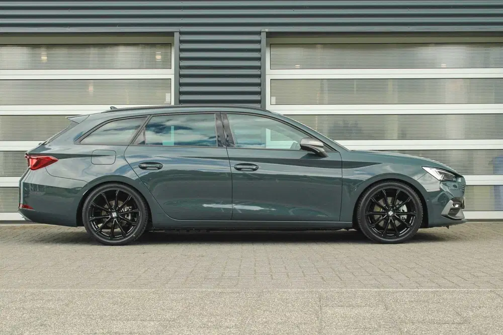 SEAT Leon 1.5 TSI e-Hybrid 204pk FR Business uit 2026, foto 3