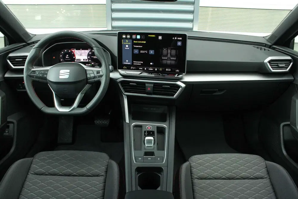 SEAT Leon 1.5 TSI e-Hybrid 204pk FR Business uit 2026, foto 5