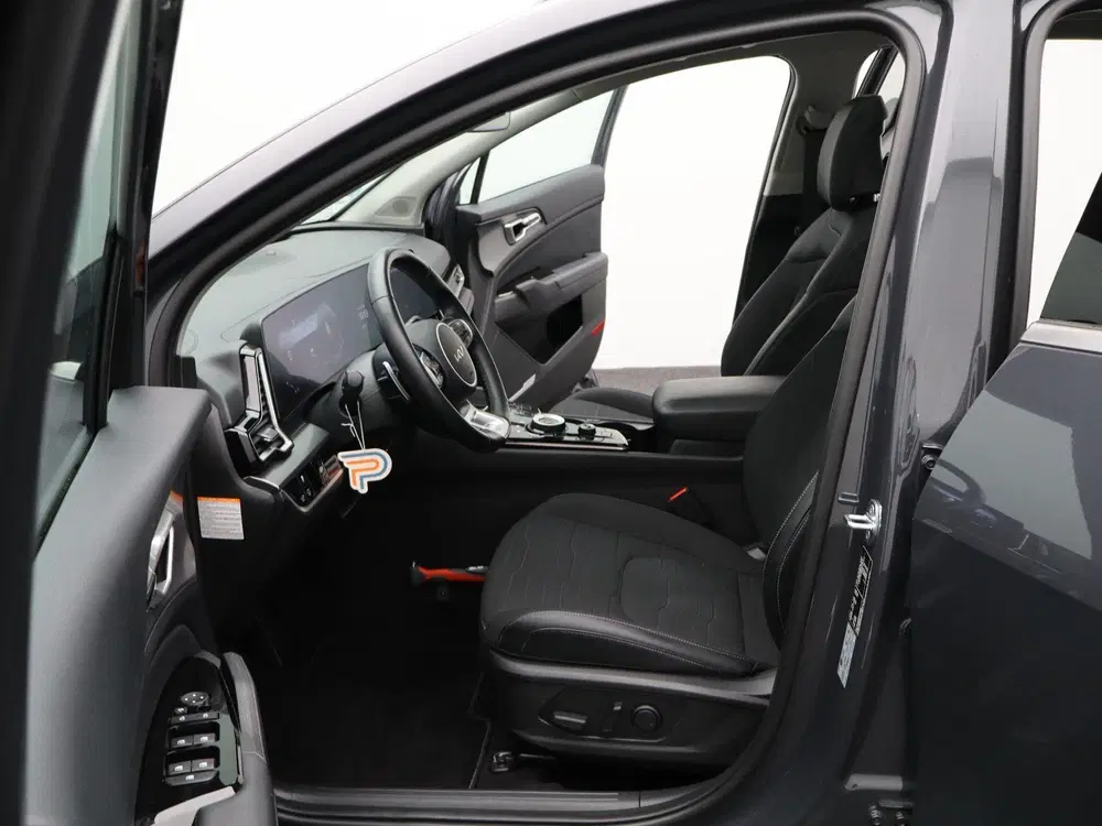 Kia Sportage 1.6 T-GDi Hybrid DynamicPlusLine uit 2023, foto 11
