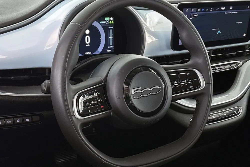 Fiat 500 Icon 42 kWh LED Camera Keyless Apple CarPl uit 2020, foto 13