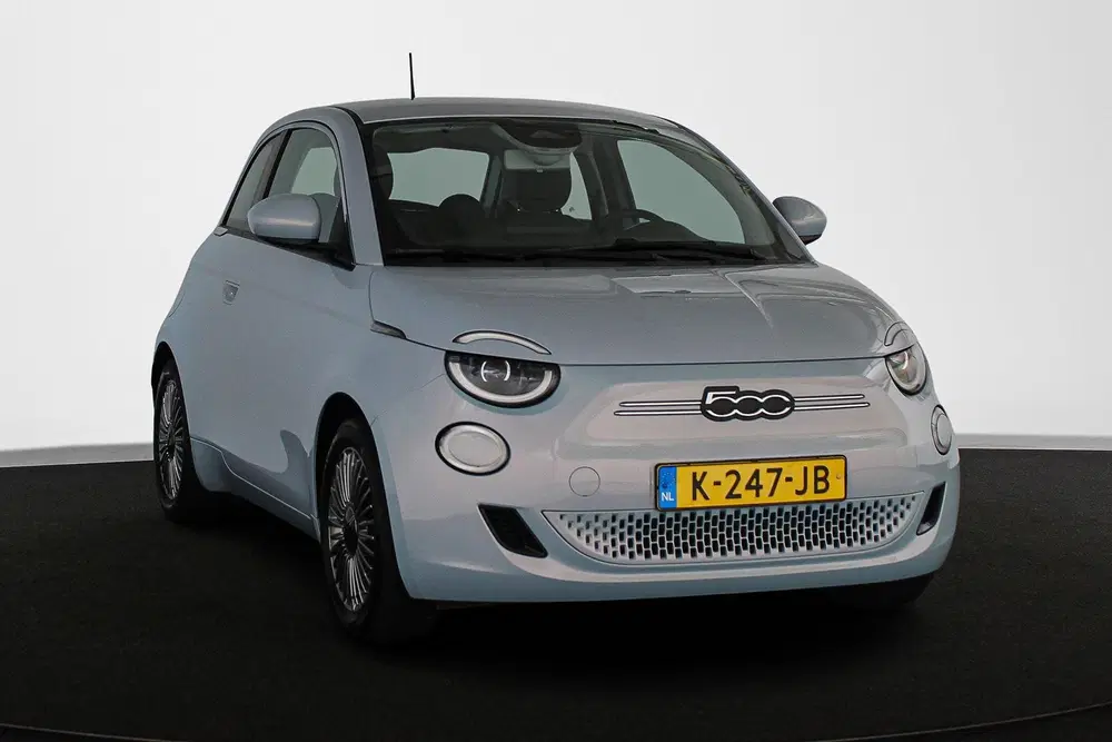 Fiat 500 Icon 42 kWh LED Camera Keyless Apple CarPl uit 2020, foto 2