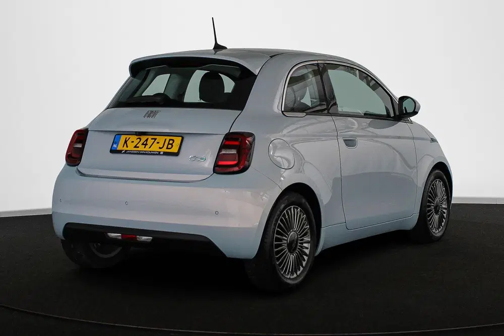 Fiat 500 Icon 42 kWh LED Camera Keyless Apple CarPl uit 2020, foto 3