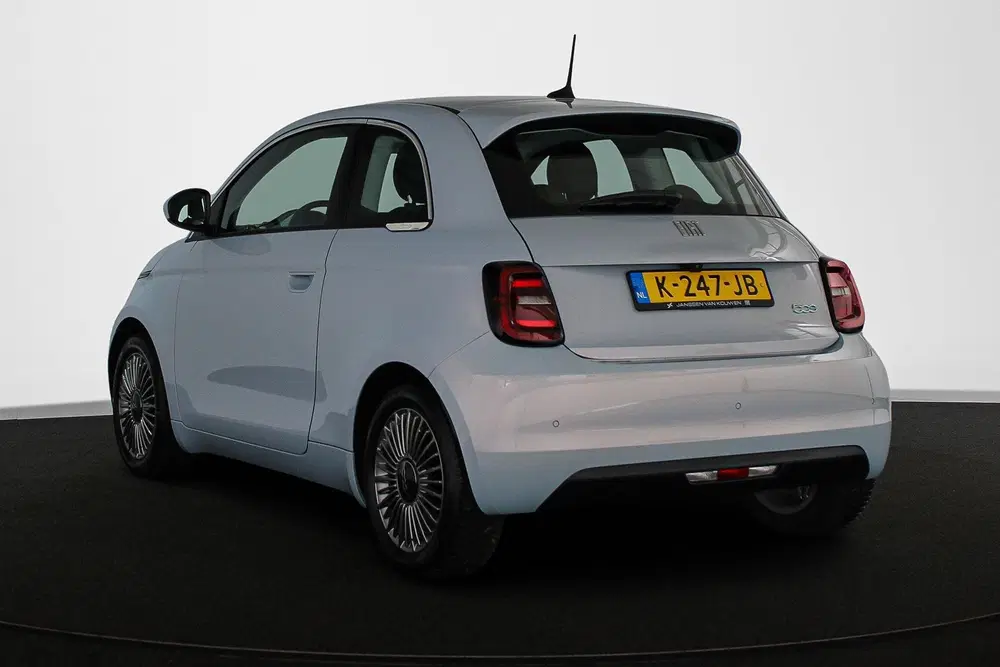 Fiat 500 Icon 42 kWh LED Camera Keyless Apple CarPl uit 2020, foto 4