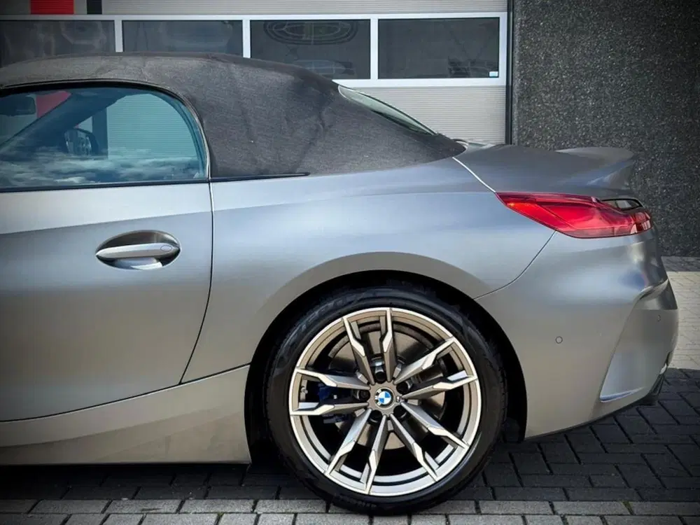 BMW Z4 M40i uit 2021, foto 8
