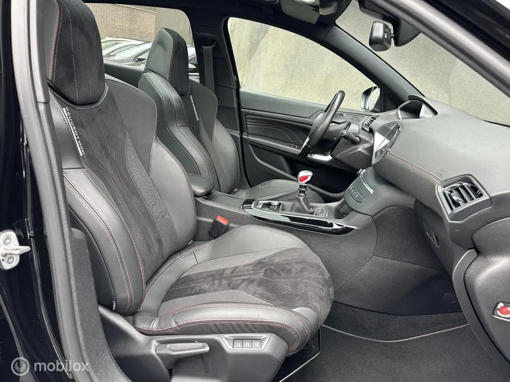Peugeot 308 1.6 PureTech GTi uit 2021, foto 14