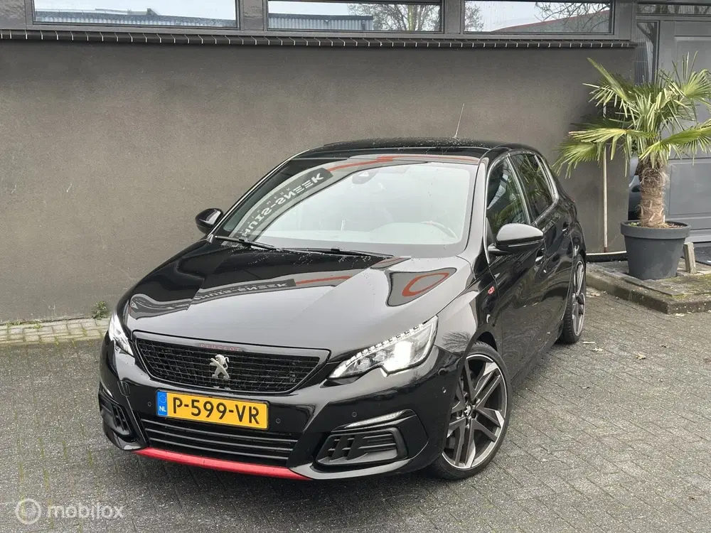 Peugeot 308 1.6 PureTech GTi uit 2021, foto 2