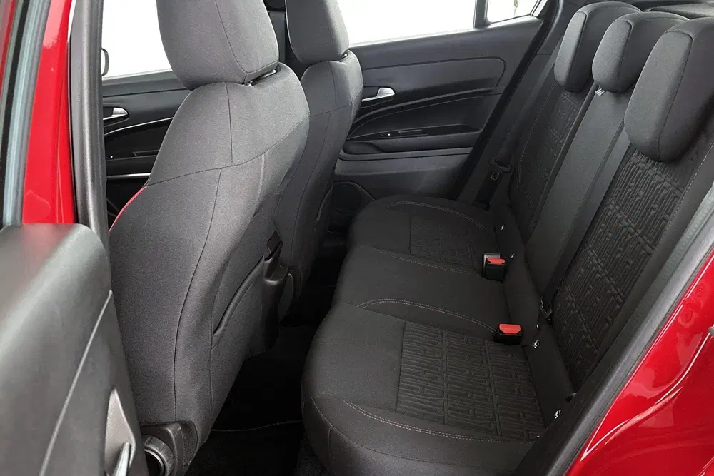 Fiat 600e RED 54 kWh Apple CarPlay Climate Control uit 2024, foto 8
