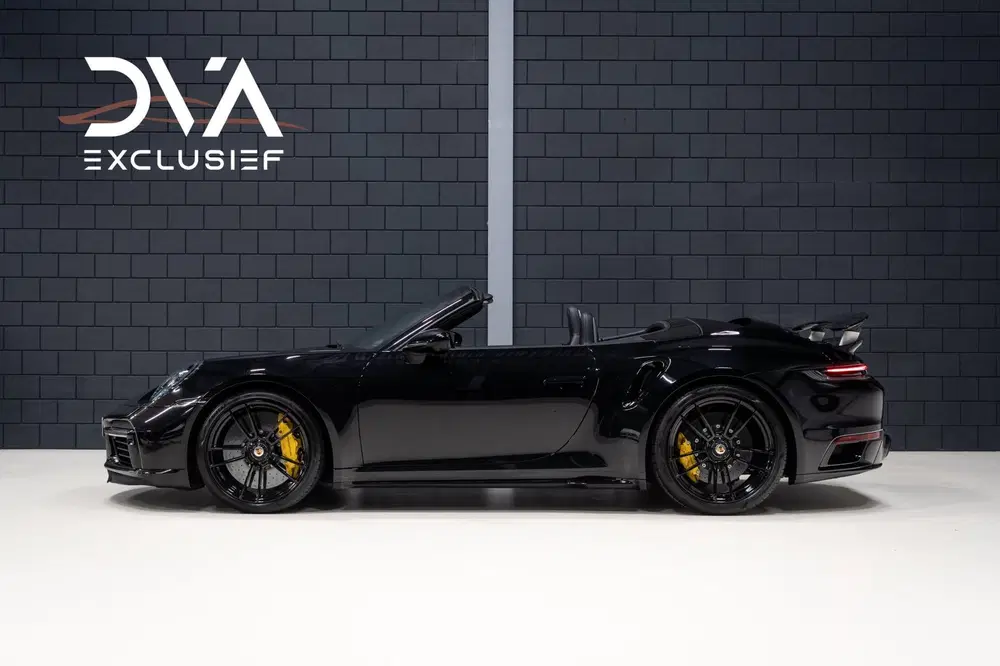 Porsche 911 Turbo S Cabrio uit 2024, foto 8