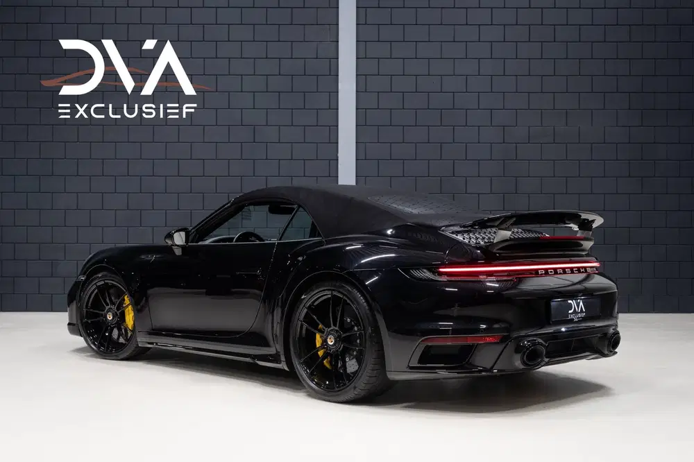 Porsche 911 Turbo S Cabrio uit 2024, foto 9