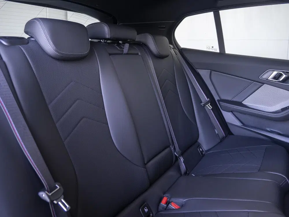 BMW 1-serie 120 uit 2026, foto 11