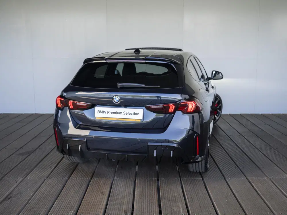 BMW 1-serie 120 uit 2026, foto 2