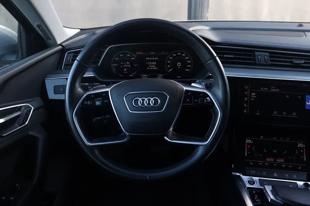 Audi e-tron 50 quattro 313PK uit 2022, foto 13