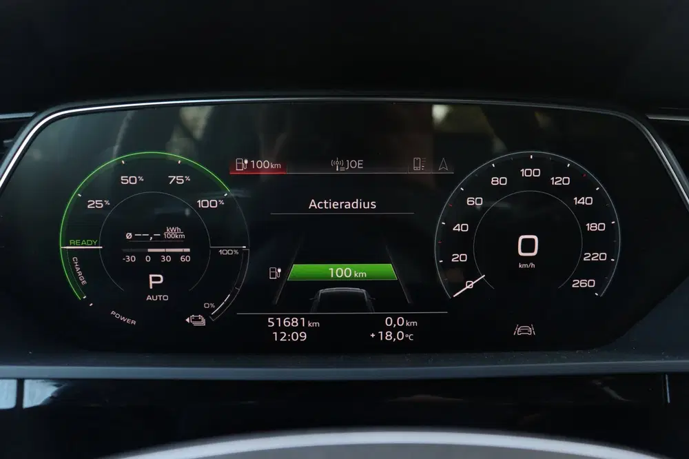Audi e-tron 50 quattro 313PK uit 2022, foto 14