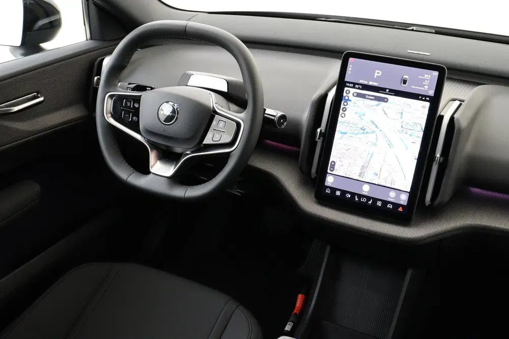Volvo EX30 P3 LONG RANGE PLUS EUROPA 69 kWh -HARMAN uit 2026, foto 6