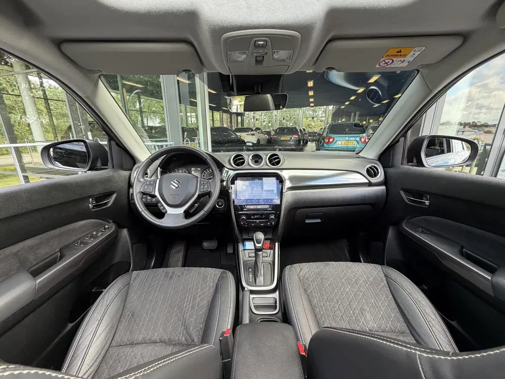 Suzuki Vitara 1.5 Hybrid Style Automaat 115PK uit 2025, foto 3