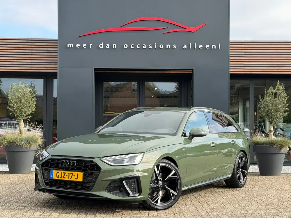 Audi A4 35 TFSI S edition competition uit 2024