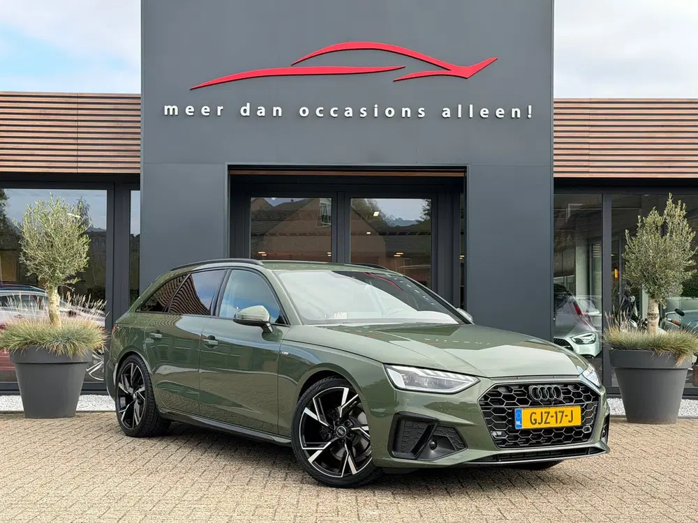 Audi A4 35 TFSI S edition competition uit 2024, foto 5