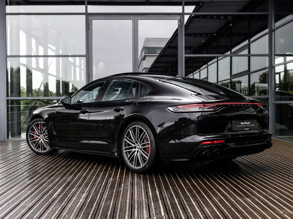 Porsche Panamera 2.9 4 E-Hybrid uit 2023, foto 4