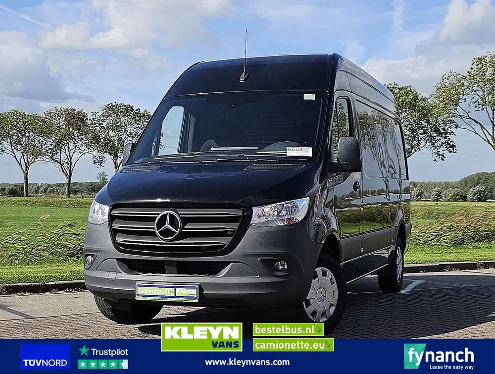 Mercedes-Benz Sprinter 317 L2H2 Navi Mbux Airco Navi Camera uit 2023