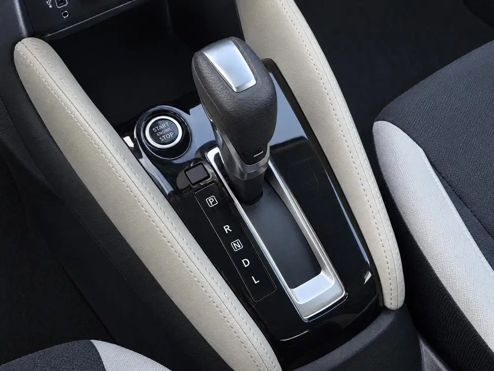 Nissan Micra 1.0 IG-T N-Connecta uit 2020, foto 15