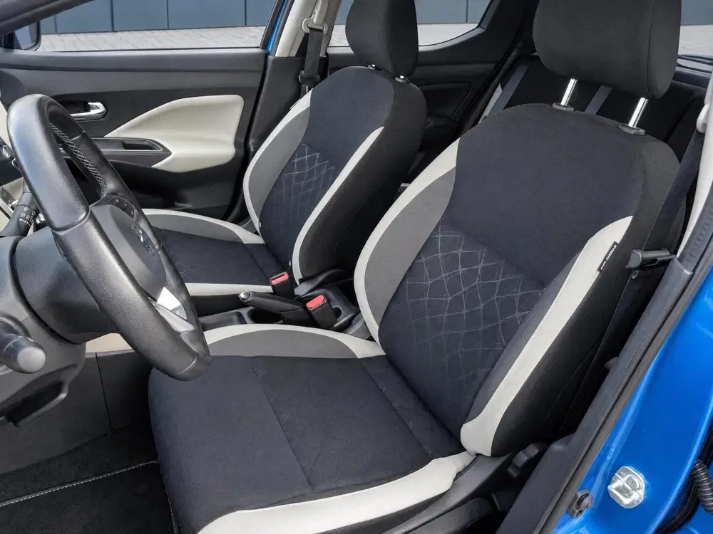 Nissan Micra 1.0 IG-T N-Connecta uit 2020, foto 4